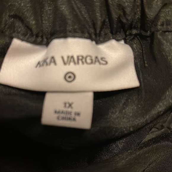 Kika Vargas x Target Scallop Edge Pocket Tapered Pants plus size 1X NWT - Picture 9 of 9